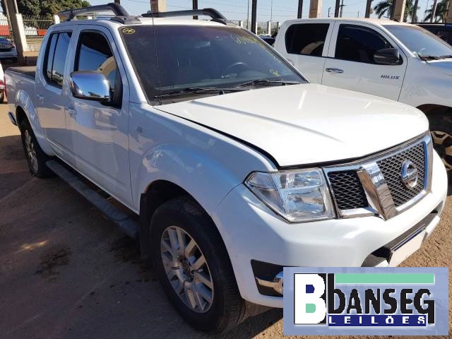 NISSAN FRONTIER CD SL AT 2.5 TURBO 2016/2016 
