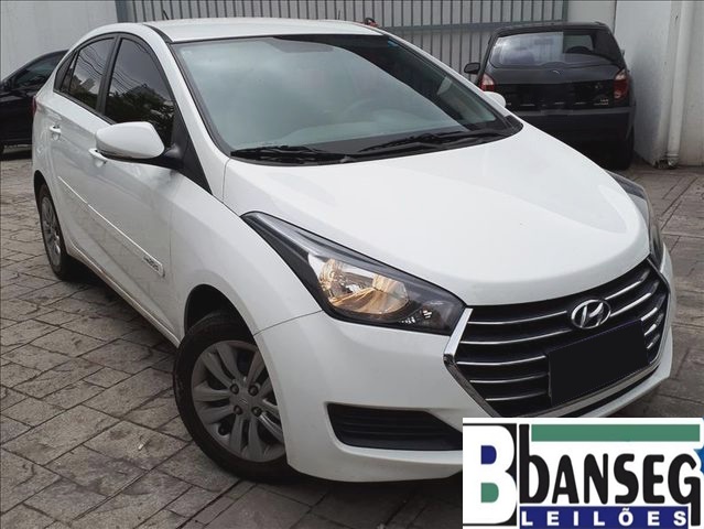 ​Hyundai HB20S Comfort Plus 1.6