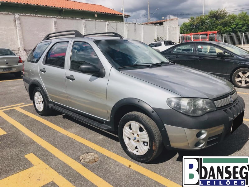 ​FIAT PALIO WEEKEND ADVENTURE 1.8 8v 4p Ano 2007